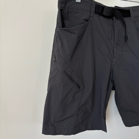 The North Face Hiking Shorts Size 36 - Picture 3 of 9